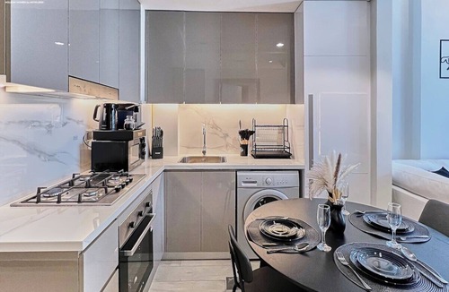 Nad Al Sheba Apartment | bnbme | Modern Apt with Pool & Gym | 12 min to Downtown
