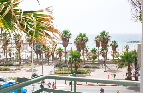 Tel Aviv Promenade Apartment | Bograshov Sea View Apartment