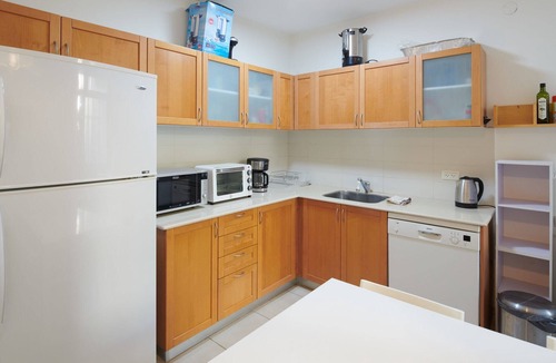 Jerusalem Apartment | Botanical Burla - Three Bedroom Apartment, Sleeps 6