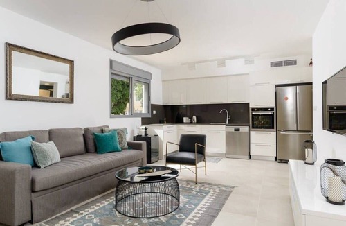 Florentin Apartment | Brand New 2BR/2BATH by HolyGuest