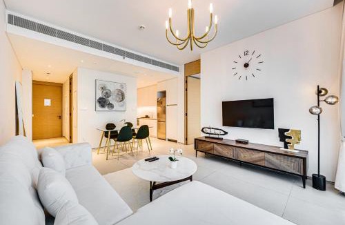 Jumeirah Beach Residence Apartment | Brand New 5* Luxury Apartment in Address JBR