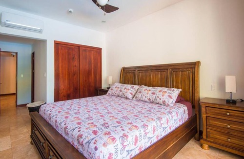 Barrio Los Faroles Apartment | BreakWater Point Condo. Ocean Front.