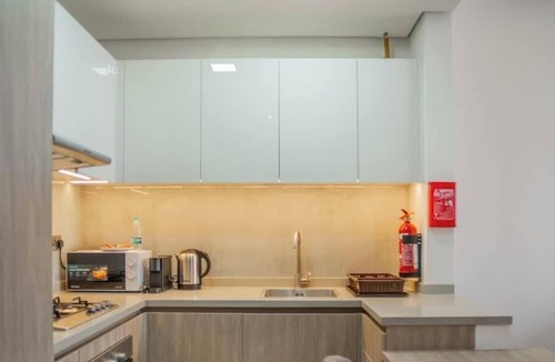 Dubai Apartment | Bright 2BR + Pool & Gym, Minutes to Expo City