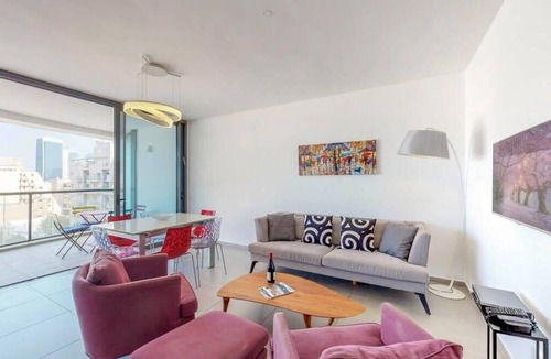Jaffa Apartment | Brigth 3BR in Florentin's Complex by HolyGuest