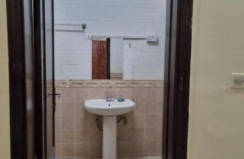 Al Ain Apartment | Budget Double Room 1