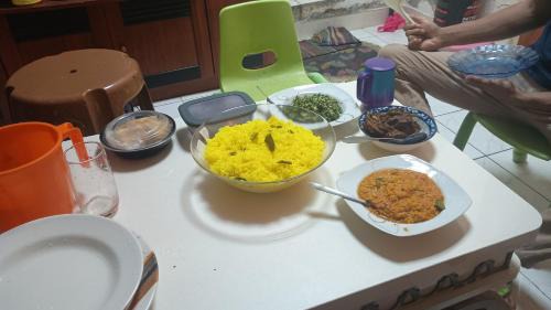 Sharjah Bed & Breakfast | Budget Hostel Sharjah