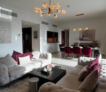 Downtown Dubai Apartment | Burj Khalifa view, 3 Bedroom Apartment in Boulevard Point, Connected to Dubai Mall