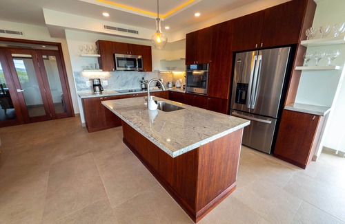 Panama Beach Condo | C2: Alta Vista Suite