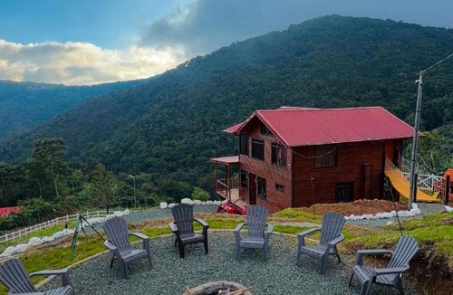 Canton Tarrazu Cabin | Cabaña Vista La Roca