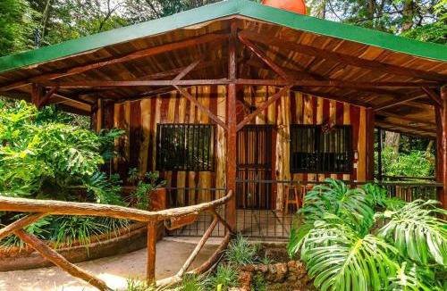 Poas Volcano National Park Ski Chalet | Cabañas Lunas del Poás