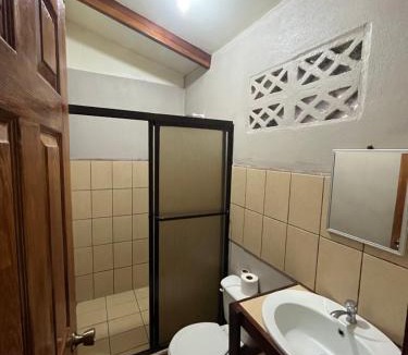 Bratsi Hotel | Cabinas El Mango