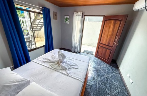 Tortuguero Hotel | Cabinas Jacana Tortuguero