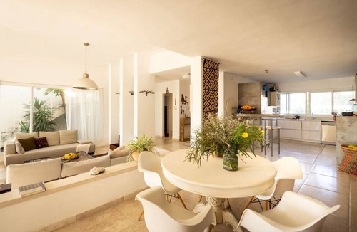 Caesarea House | Caesarea Sea-Side Exquisite Retreat by Sea N' Rent