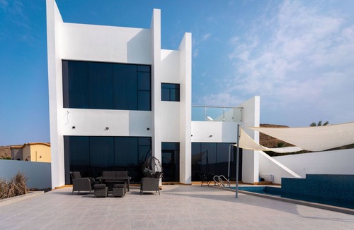 As Sifah House | Camilla Chalet