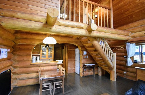 Azumino Cottage | Canadian Log Cottage TAKITARO