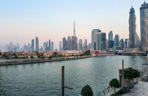 Al Safa Apartment | Canalfront Serene 1B in Wasl, Close to Attractions