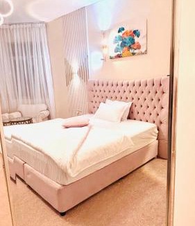 Ajman Apartment | Canel View Holiday Home with Parking