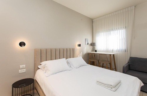 Haifa Apartment | Carmel Studio By Carmel Boutique