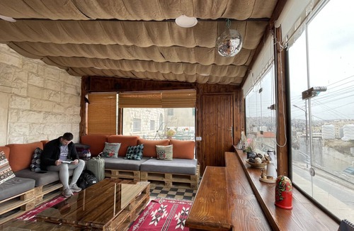 Jabal Al-Hussein Hostel | Carob Hostel