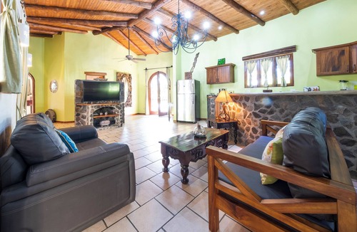 Playa Hermosa House | Casa Amistad: Private 2BR, 2BA w Pool, Comfort & Artistic Charm in Playa Hermosa