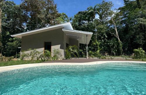 Cahuita Apartment | Casa Andersson - Your Caribbean House with Pool