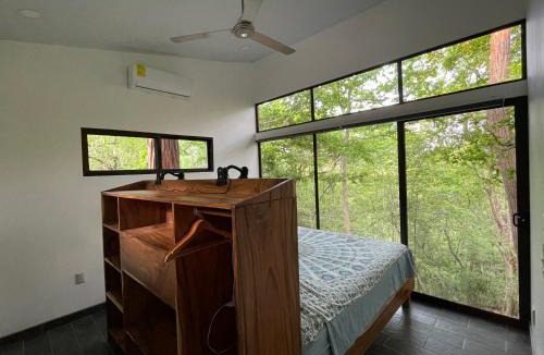 Playa Ocotal House | Casa Avi Fauna Nature Guesthouse