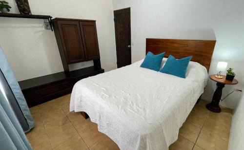 Daniel Flores Apartment | Casa Bambú, céntrica y moderna, con jardín y A C