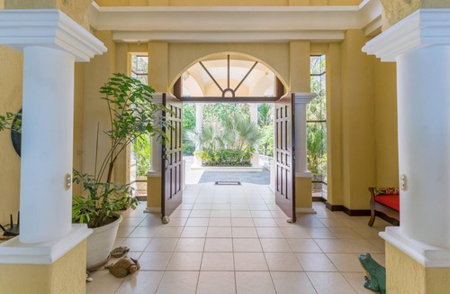 Manuel Antonio House | Casa Bella Vista- Home of Manuel Antonio's Most Famous View!
