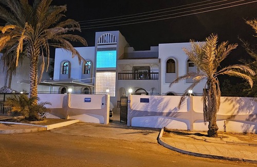 Azaiba Villa | Casa Blanca Muscat - Large villa in exclusive location in Qurum, 10 min. to the beach