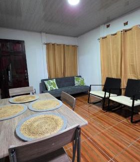 La Cruz House | Casa Brisa Azul 4 minutes from the beach