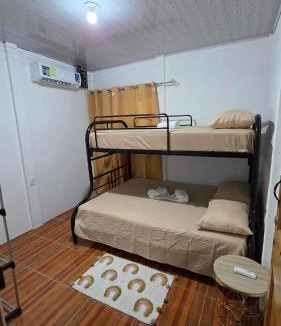 La Cruz House | Casa Brisa Azul 4 minutes from the beach