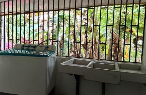 Manzanillo House | Casa Coconana, cozy home near the beach