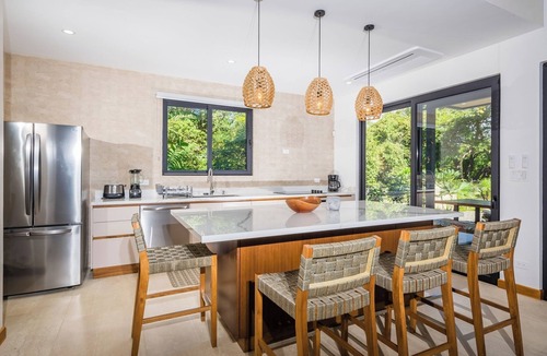 Los Pargos House | CASA DESTINO modern luxuyr wtih pool - walking distance to beach