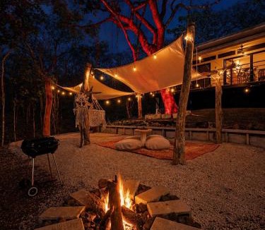 Nuevo Colon Villa | Casa Jungle Escape with private hot tub Near the Beach