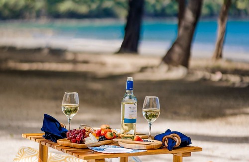 Playa Hermosa House | Casa Lina Pricvate beachfront retreat/full service