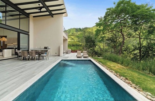 Coco Villa | Casa Luna | Private Pool Escape Near Coco