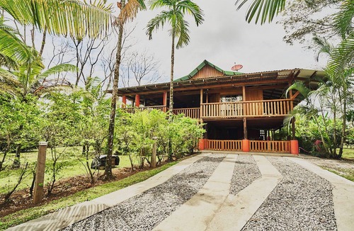 San Rafael de Guatuso House | Casa Rústica Río Celeste |10PPL| Private Pool