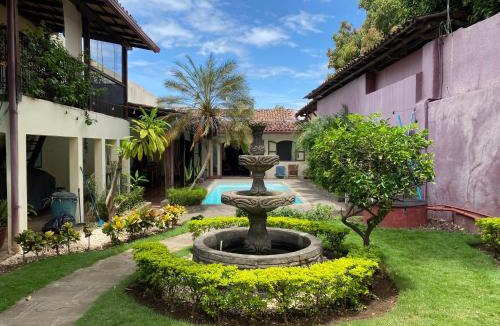 Leon Hostel | Casa Riverstone