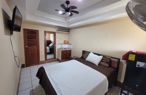 Managua Bed & Breakfast | Casa SAER