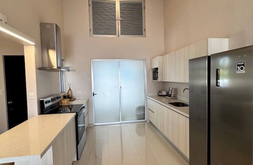Sardinal House | Casa Serena 34 | 15 Min to Coco Beach | Pool & Gym