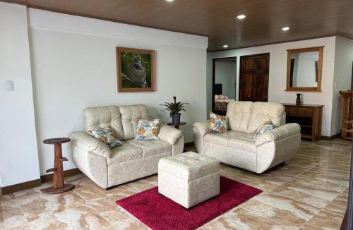 Turrialba House | Casa Tucán Turrialba