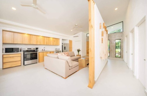 Playa Hermosa House | Casa Usure – Huetar-Inspired Beachside Haven