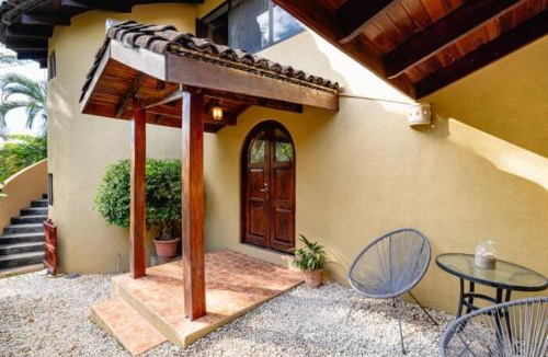 Playa Grande House | Casa Viking 2BR Surf & Beach Getaway, 10 Min Walk to Playa Grande Beach