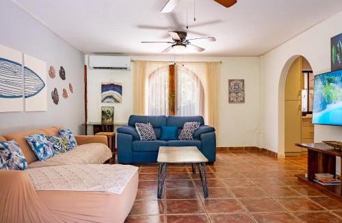 Playa Grande House | Casa Viking 2BR Surf & Beach Getaway, 10 Min Walk to Playa Grande Beach