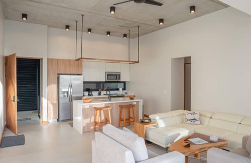 Coco House | Casa Wasabi Beachfront home w/Pickleball Court & private pool