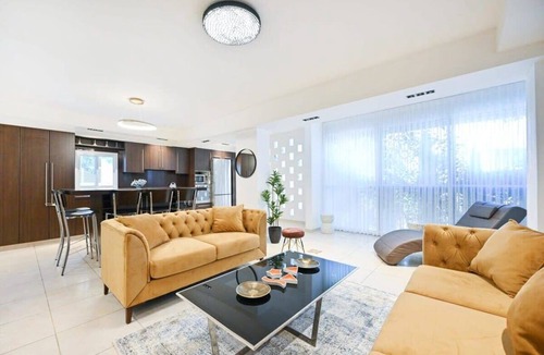 Tel Aviv City Center Apartment | Central and Cozy 2BR in Ben Gurioun blvd by HolyGuest