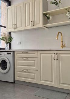 Rehovot Apartment | Central and stylish