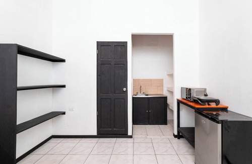 El Cerro Apartment | Centrally located apartment, equipped, WIFI, TV, A/C