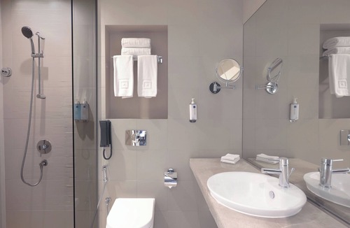Sharjah Hotel | Centro Sharjah by Rotana