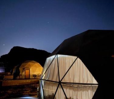 Wadi Rum Hotel | Charlotte luxury camp